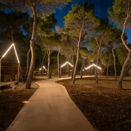 Luksustelt Festora Il Glamping Di Baia Bella Roseto Capo Spulico