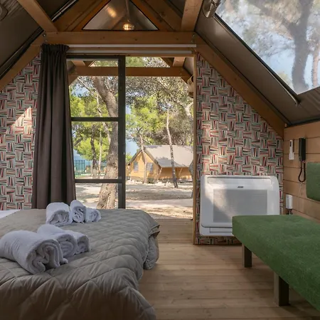 Festora Il Glamping Di Baia Bella Luxussátor *