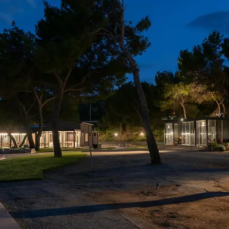 Festora Il Glamping Di Baia Bella * Roseto Capo Spulico