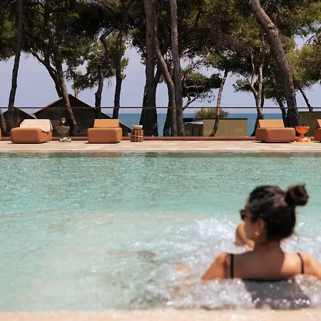Festora Il Glamping Di Baia Bella * Roseto Capo Spulico