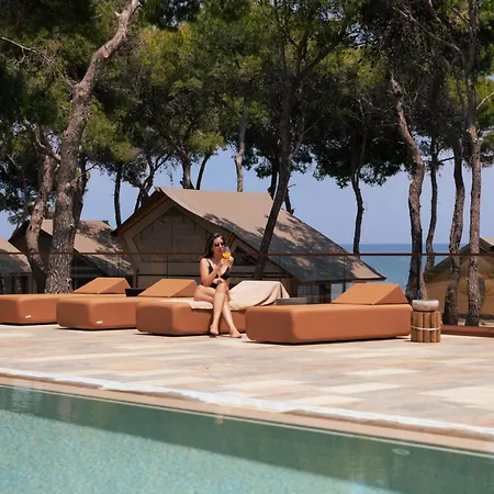 Festora Il Glamping Di Baia Bella * Roseto Capo Spulico